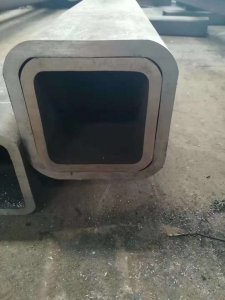 20号无缝方矩管